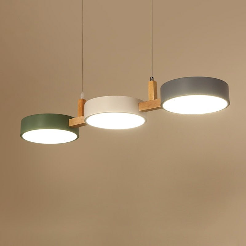 Nordura Hanglamp – Scandinavisch Cilindervormig Design met Meerdere LED-Lichtpunten & Houten Accenten