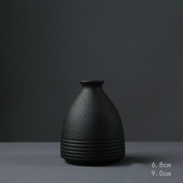 Noctéra Keramische Vaas – Zwart Getextureerd Design in 8 Unieke Vormen