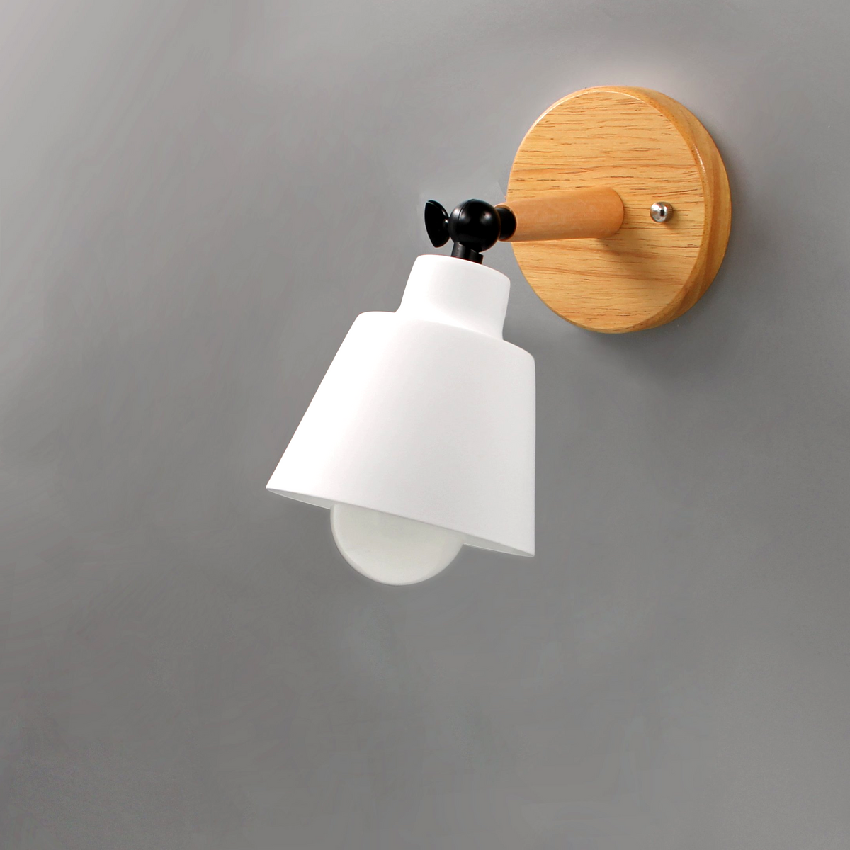Aurenza Devon Wandlamp – Metalen Kap met Houten Accent en Verstelbare Arm