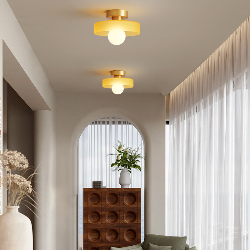 Maisoné Plafondlamp – Bauhaus Design met Glazen Kap & Luxe Messing Afwerking