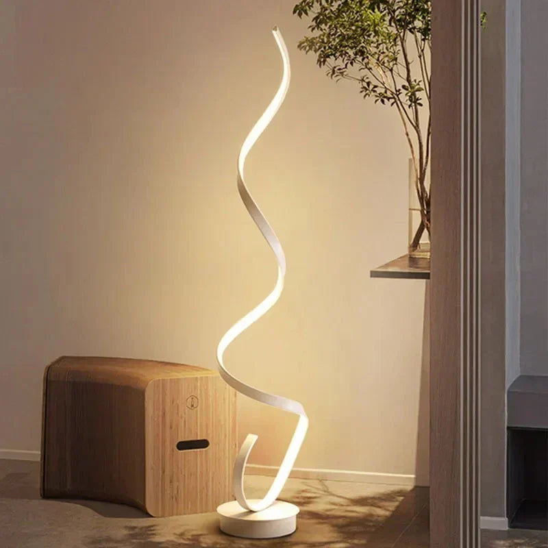 Lumora Spiraal Staande Lamp – Dimbare LED in Modern Design