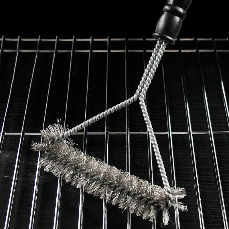 FLAMEBRUSH – Stainless Steel Grill Brush for Barbecue Cleaning Vestragear