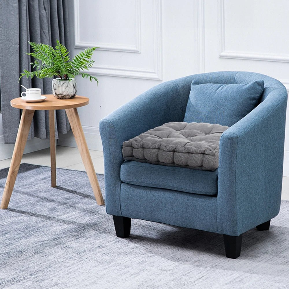 SQUARIA – Square Seat Cushion with Handle for Steady Comfort Vestragear