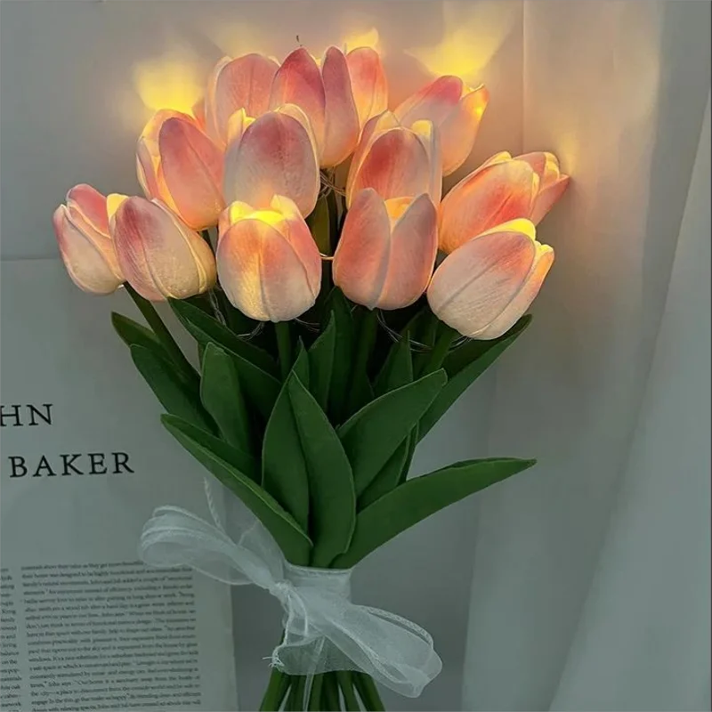 FloraShine – LED Tulpenlamp met Warm Licht – Draagbaar & Decoratief