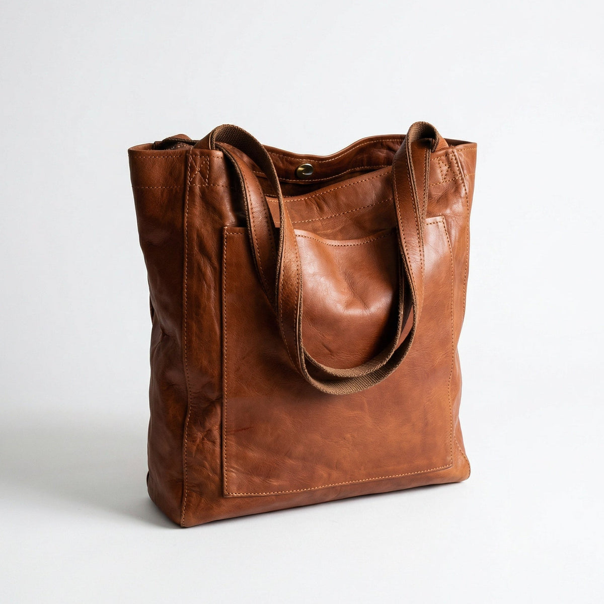 Leren schoudertas – Ruim ontwerp, stevige sluiting & comfortabele draagband