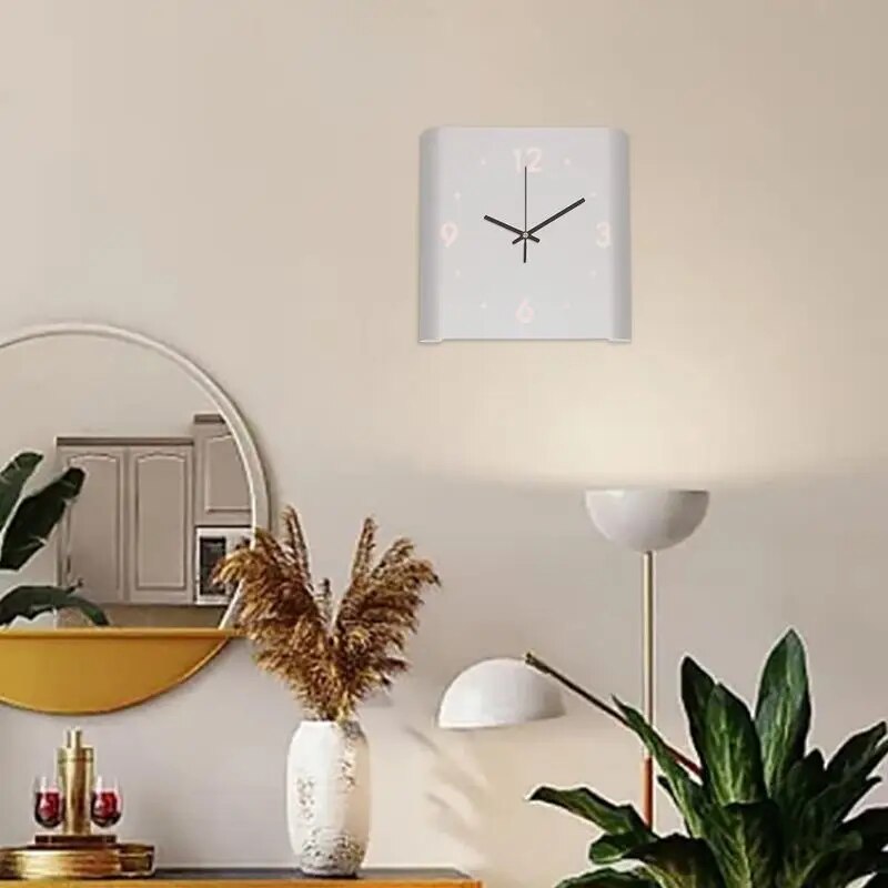 Lumora – Vierkante wandklok met licht & stil uurwerk – modern design