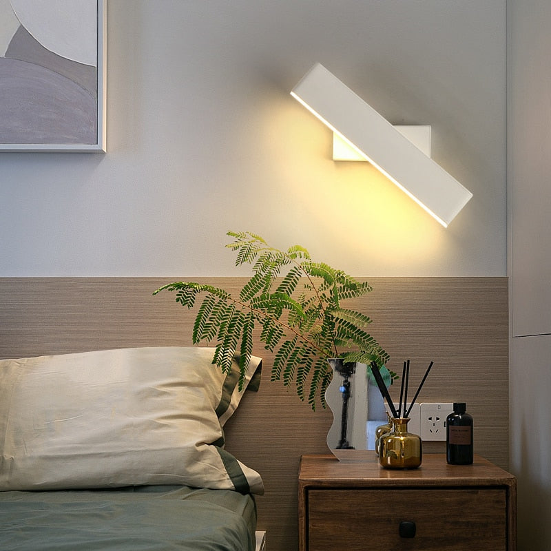 Rotaro Wandlamp – Modern Draaibaar Design met Slanke Vorm & Geïntegreerde LED-Verlichting