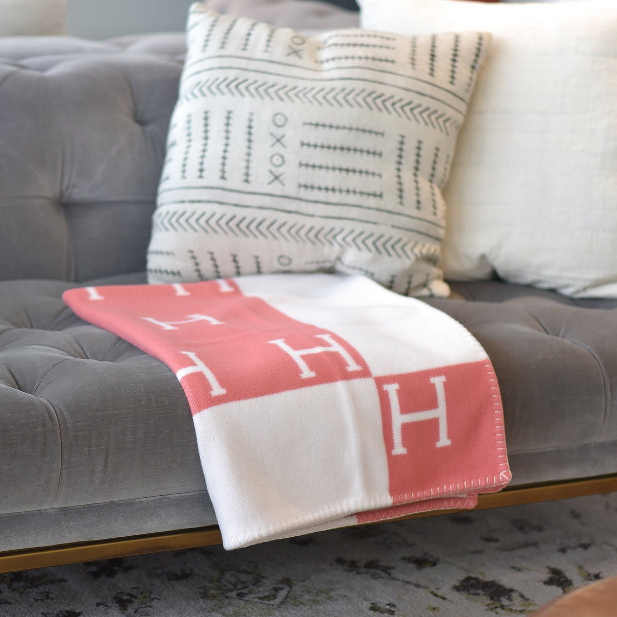 Alvara – Warm gebreide deken 150x200 cm, zacht en luxe woonaccessoire