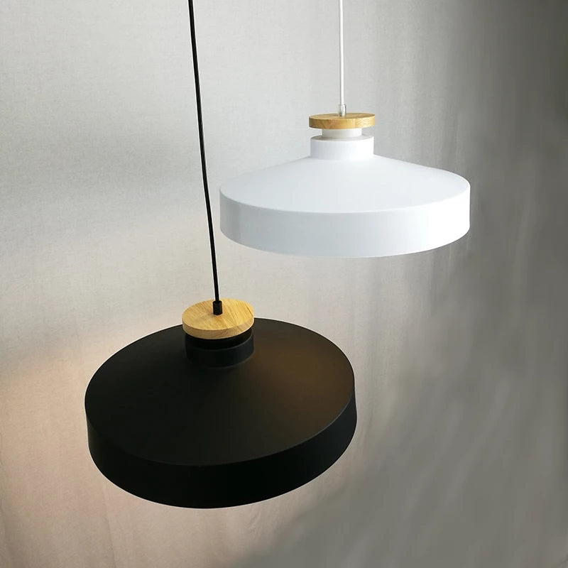 Solvéra Hanglamp – Metalen & Houten Design, Scandinavisch, Verstelbaar Snoer
