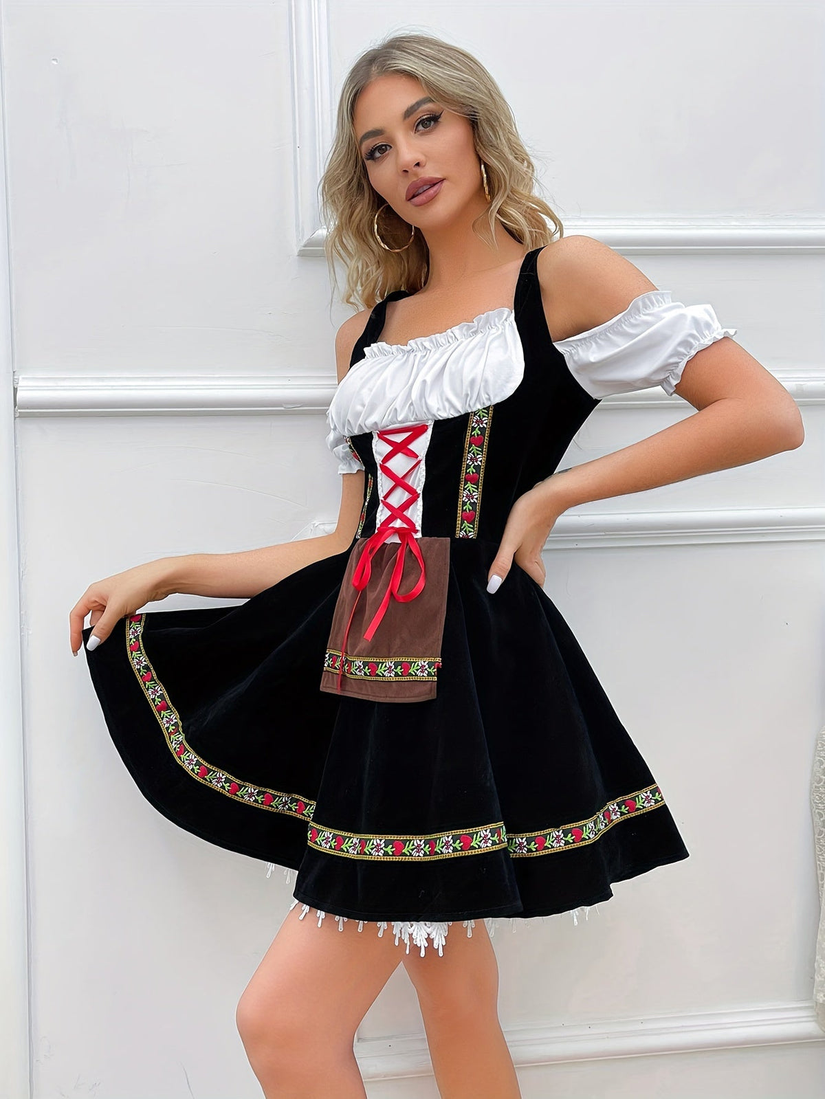 AlpenZauber – Dames Schoudervrij Dirndl met Zwierige Rok – Voor Feesten & Wiesn
