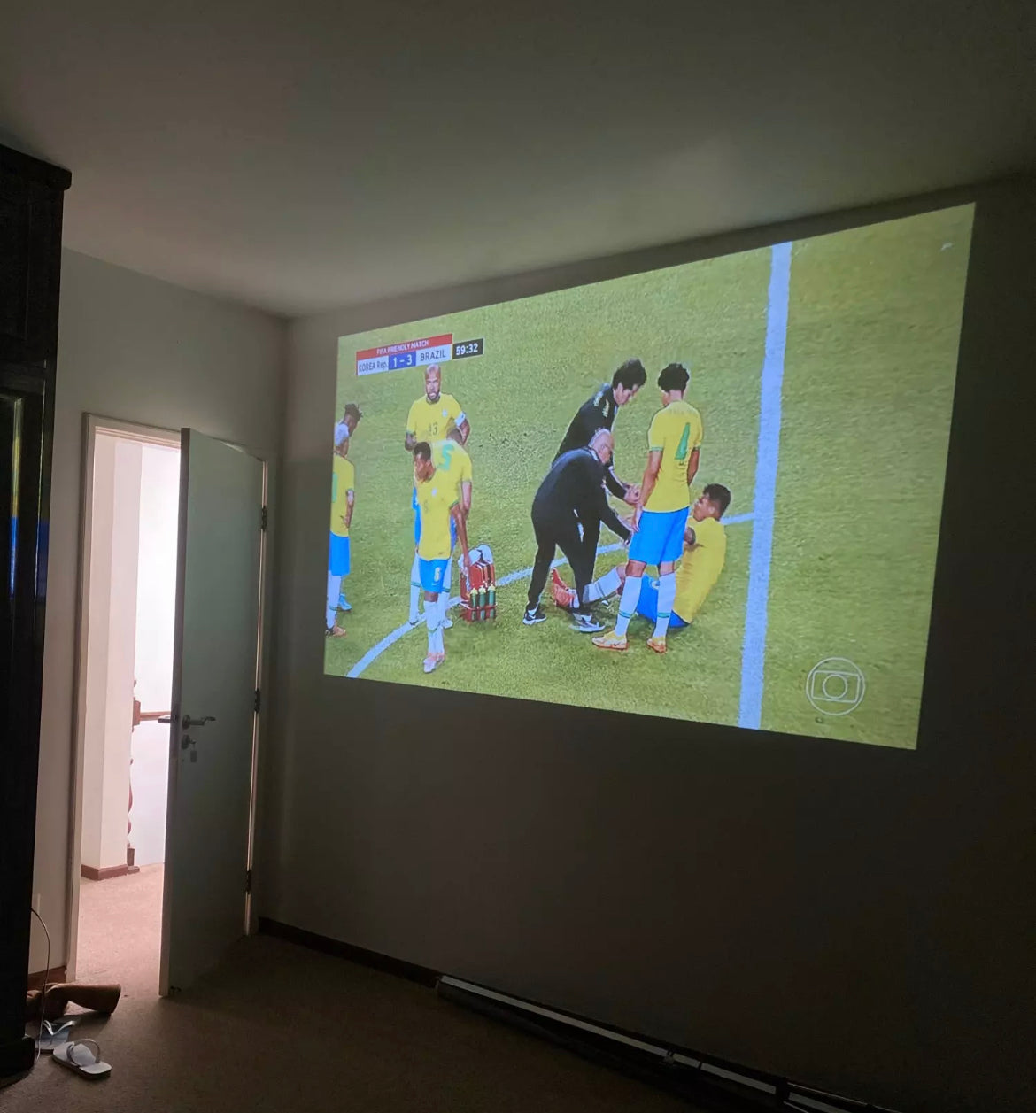 Mini Beamer – Compact Design, HD-weergave & HDMI/USB Aansluiting voor Thuis