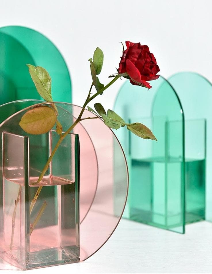 Liora Vaas – Acryl Bureau Organizer, Kleurrijk Design en Multifunctioneel