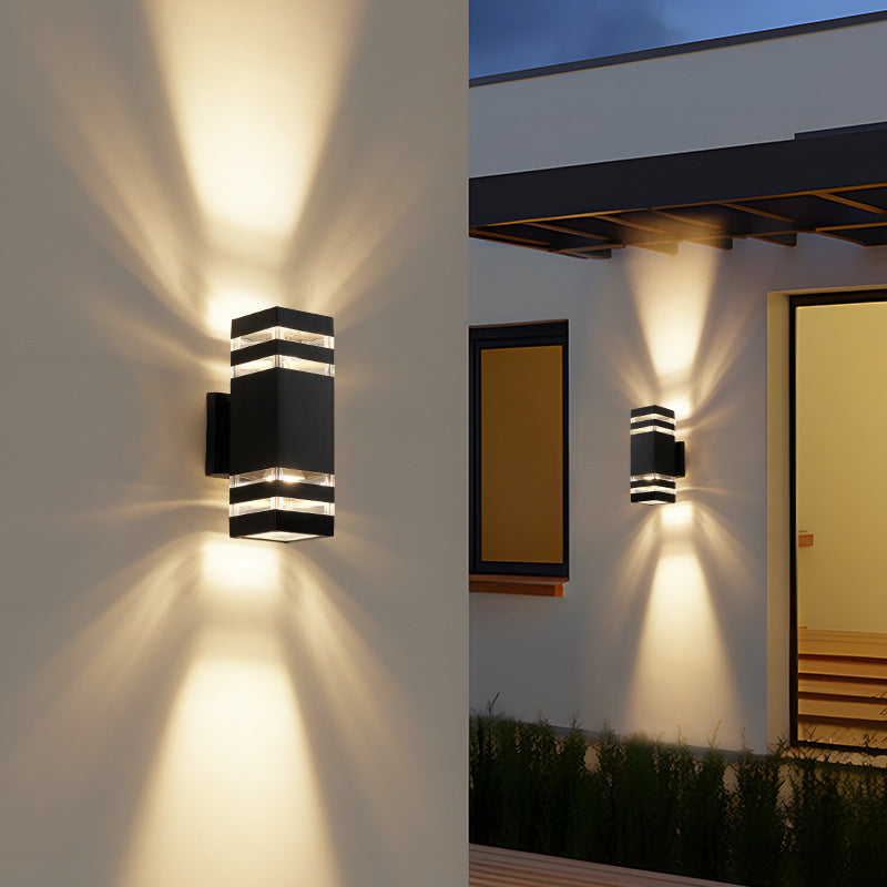 Lumora Buitenwandlamp – Modern 2-Weg Design met LED-Verlichting & Weerbestendige Behuizing