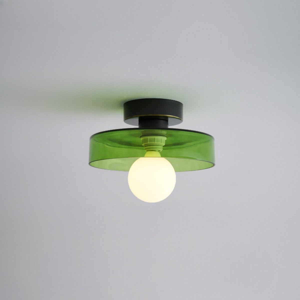 Maisoné Plafondlamp – Bauhaus Design met Glazen Kap & Luxe Messing Afwerking