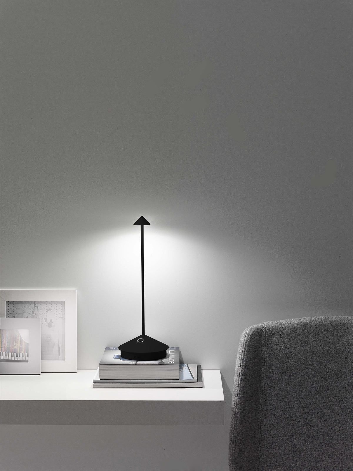 Lumora – LED Tafellamp Draadloos Oplaadbaar IP54 Binnen & Buiten