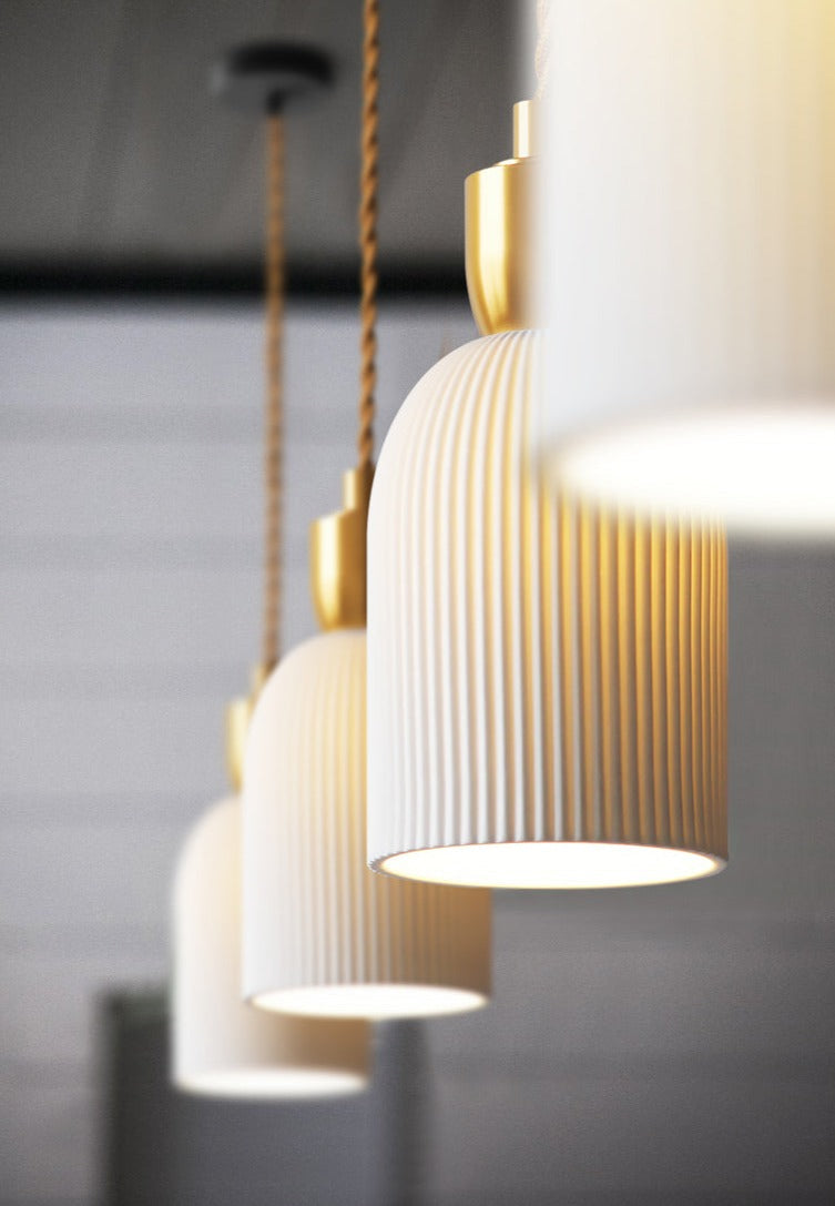 Lumivio Hanglamp – Geplooid Keramiek & Messing, Modern Design in 3 Stijlen