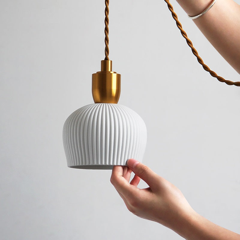 Lumivio Hanglamp – Geplooid Keramiek & Messing, Modern Design in 3 Stijlen