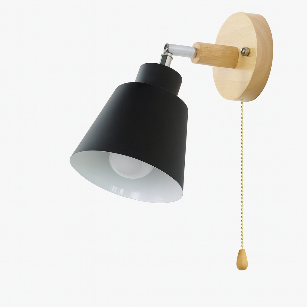 Nordlum Collin Wandlamp – Metalen Kap met Houten Accent en 180° Verstelbaar