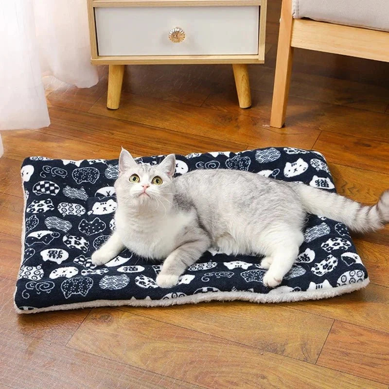 FLANNELPAW – Warm Flannel Sleeping Mat for Dogs & Cats Vestragear