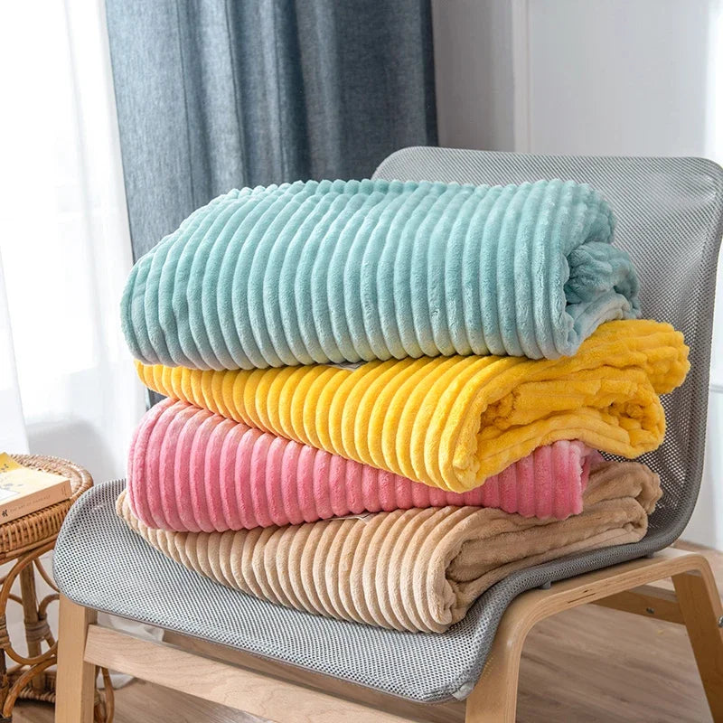 CasaMora – Flanellen Deken Gestreept & Zacht – Voor Bed, Bank en Reizen