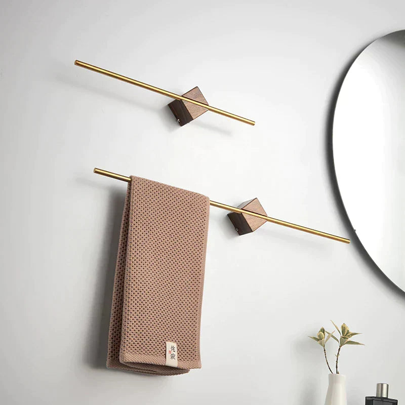 Houten handdoekhouder – Minimalistisch wanddesign, stevig & ruimtebesparend
